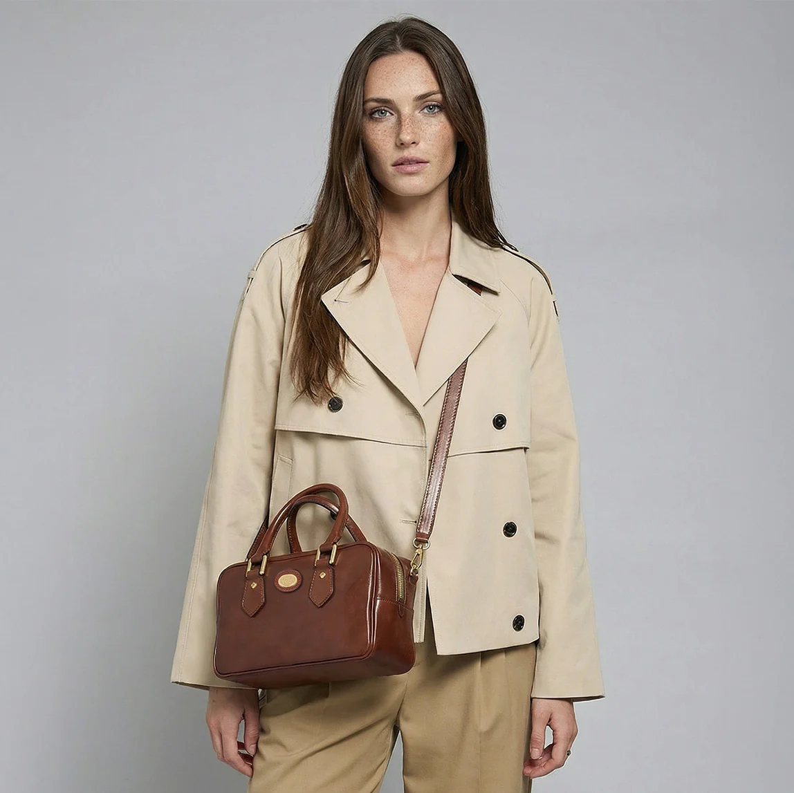Leather duffle bag with removable shoulder strap - Image 7